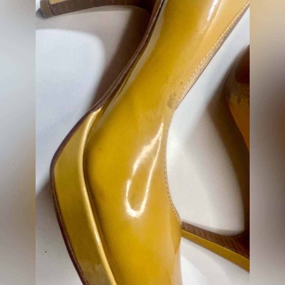 Cole Haan Beige Patent Leather Air Heels Pumps Womens Size 7B Mustard - Picture 7 of 12